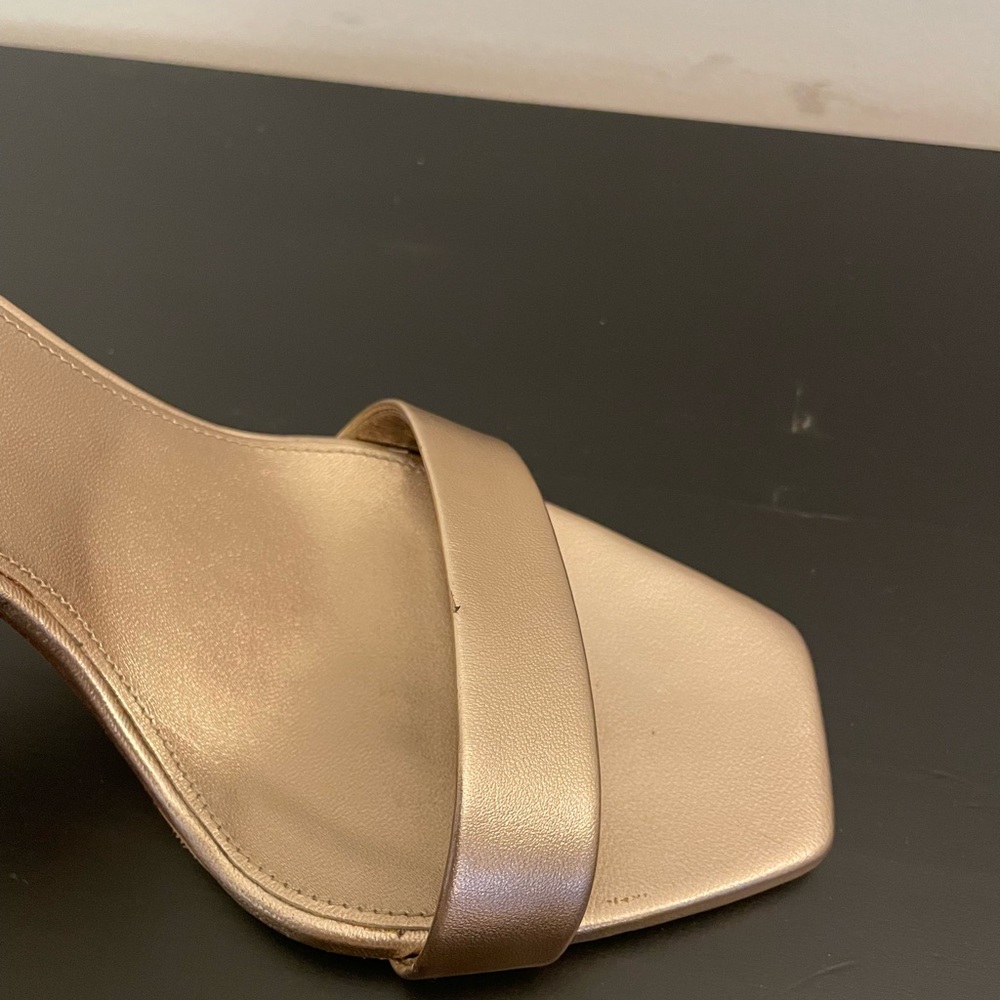 YSL Yves Saint Laurent Metallic Rose Gold Leather Amber Sandals Size 39.5 - Picture 13 of 16